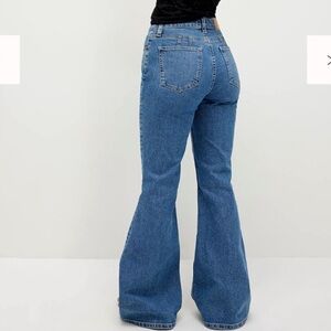 FREE PEOPLE We The Free CRVY VINTAGE HIGH RISE FLARE JEANS SIZE 32 RETRO JEANS